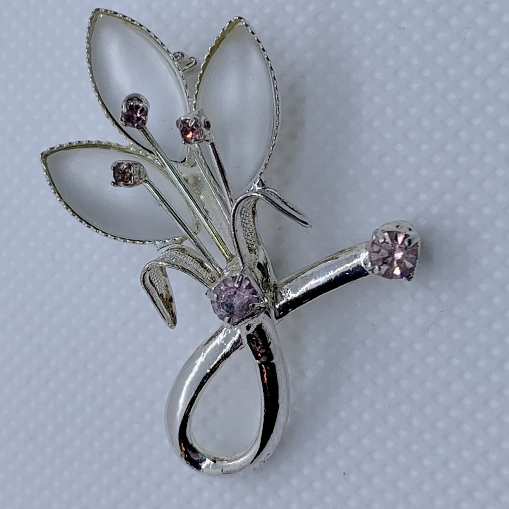Gorgeous Lily Silver Tone Brooch w/Stones